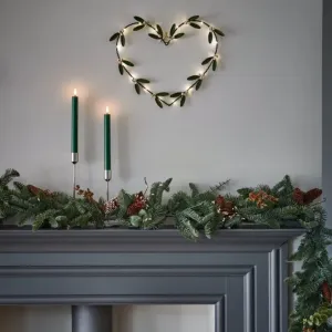 Mistletoe Heart - Battery Powered